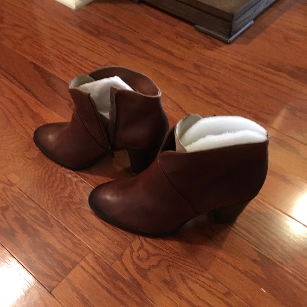 Vince Camuto Franell bootie